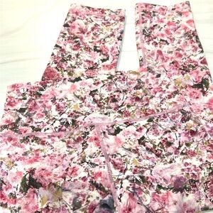 Lululemon Pink Floral Wunder Under High Waist Crops Leggings Size 6
